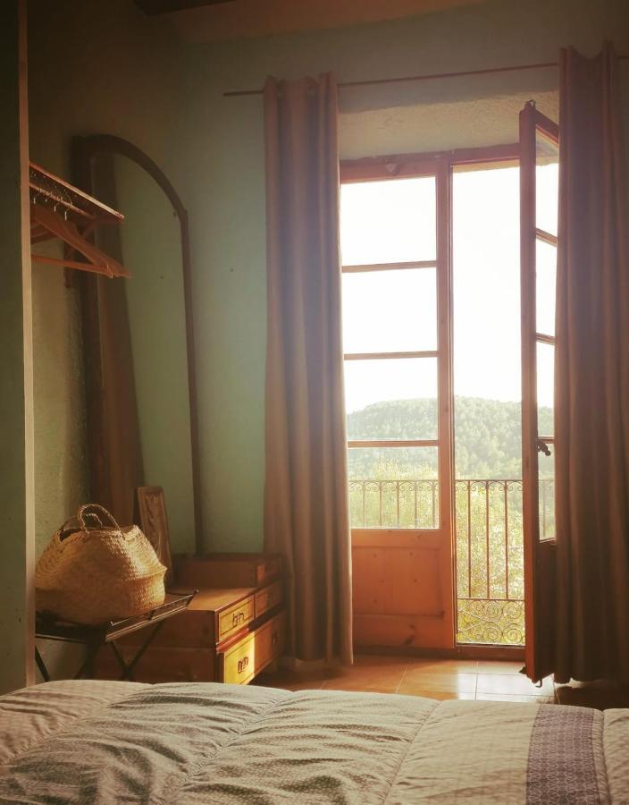Maset Del Garraf Guest House Olesa de Bonesvalls Ngoại thất bức ảnh