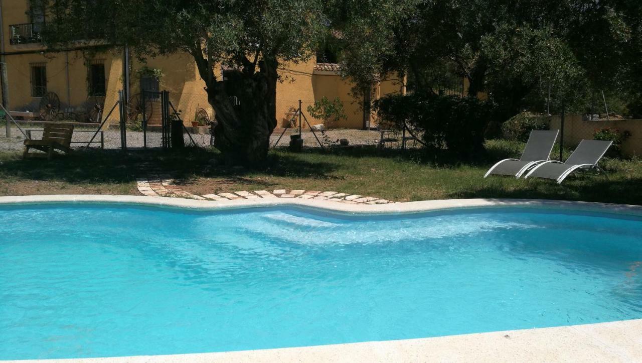Maset Del Garraf Guest House Olesa de Bonesvalls Ngoại thất bức ảnh